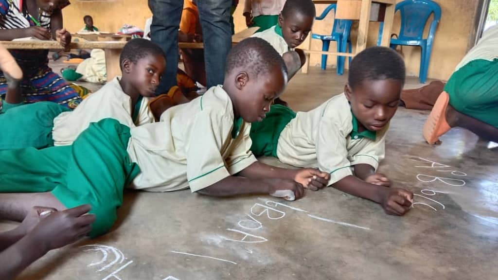 364,762 Public Schools, Pupils Without Desks In The Northern Region